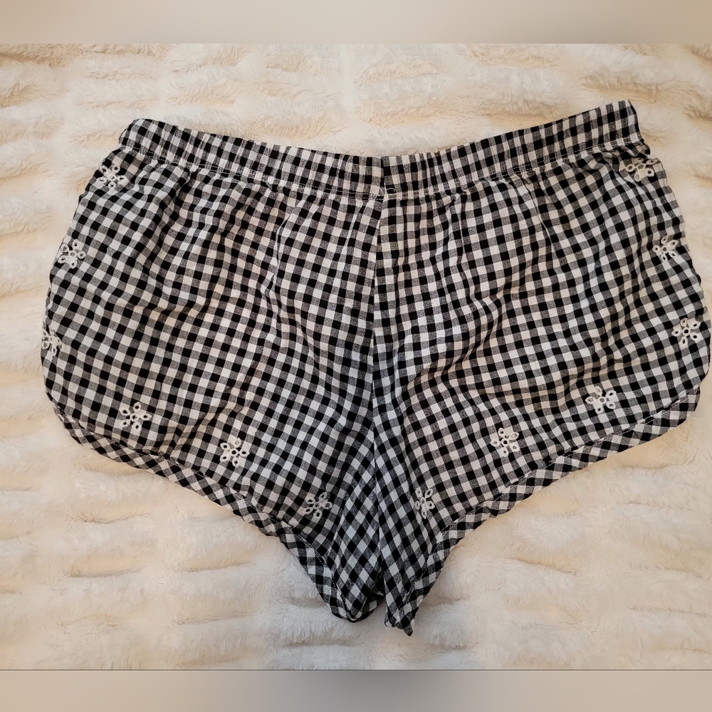 Victoria's Secret Black and White Gingham Sleep Shorts - Picture 2 of 5